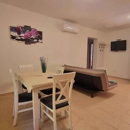 Apartment In Balatonlelle 40765 מראה חיצוני תמונה