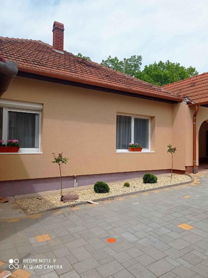 Apartment In Balatonlelle 40765 מראה חיצוני תמונה